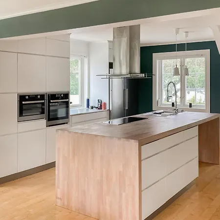 In With House A Panoramic View Holiday home Lyngdal